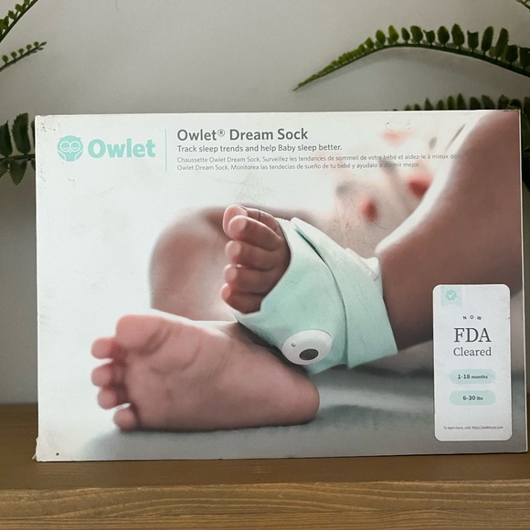 Owlet - Dream Sock Smart Wearable Baby Monitor with Live Heart Rate & Oxygen - Picture 1 of 4